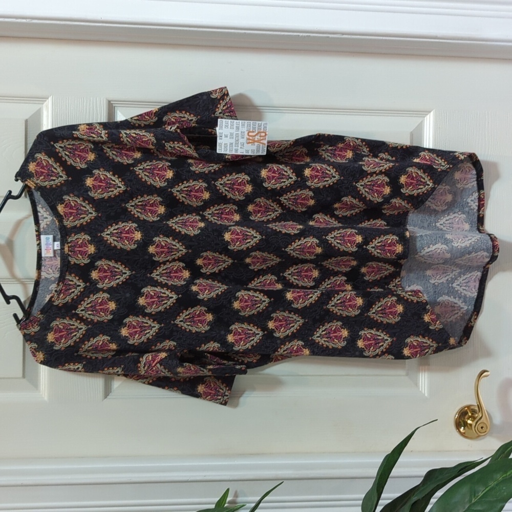 LulaRoe Women's Irma Top Hi-Low Hem Size XS New with Tag
